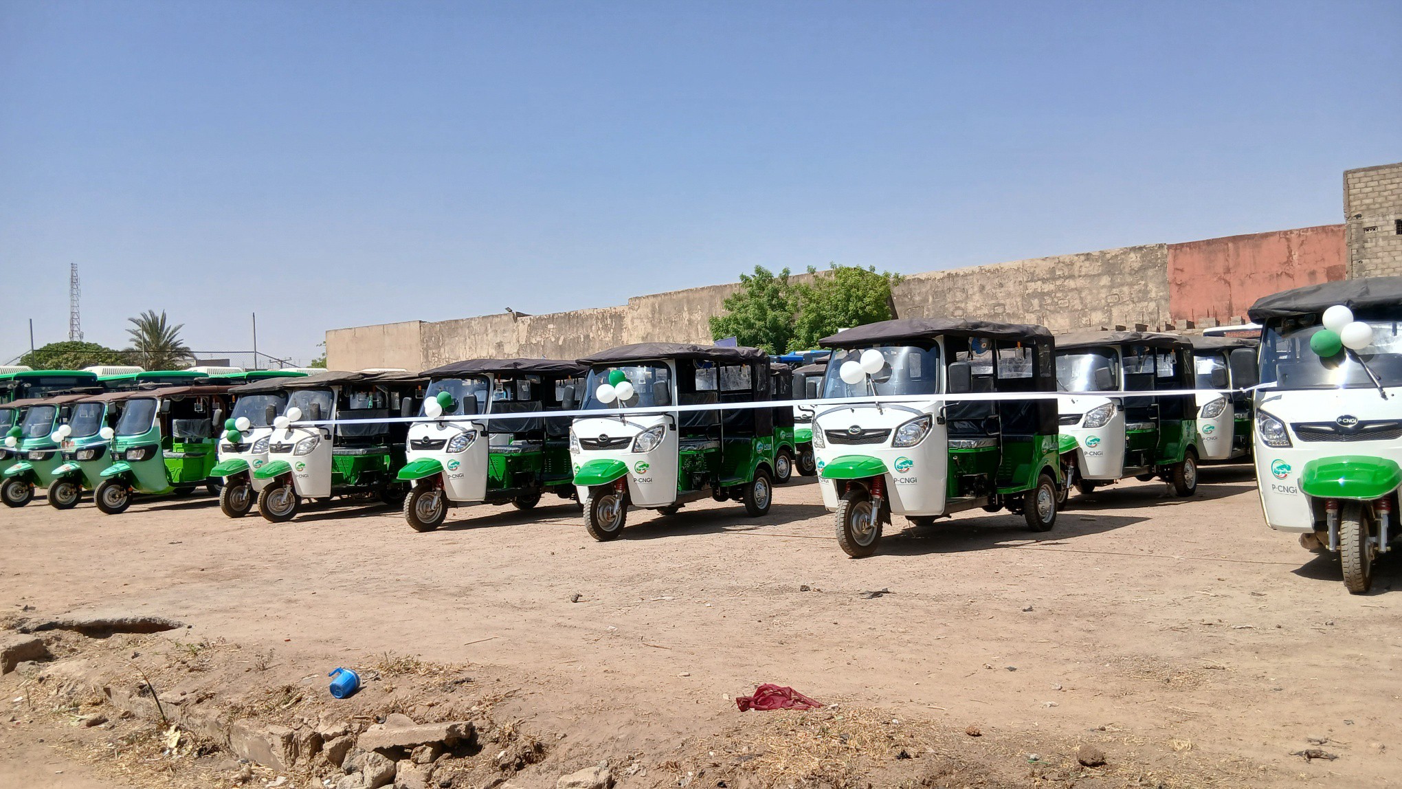 Gwamna Abba Kabir Yusuf ya jagoranci kaddamar da abubuwan hawa masu amfani da gas din CNG a karkashin shirin shugaban kasa kan samar da makamashin CNG