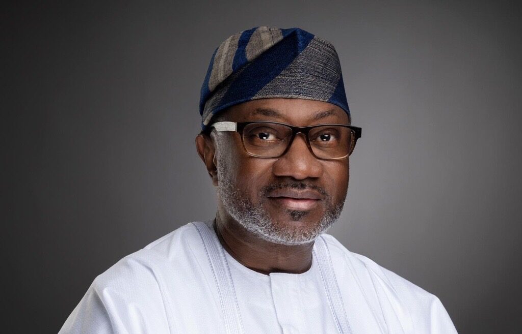 Attajirin ɗan kasuwa Femi Otedola, ya bayyana shirin sa na saka hannun jarin dala miliyan 100 a matatar mai ta Dangote.