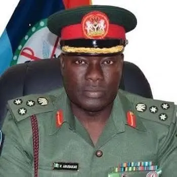 Tsohon Kakakin Sojin Najeriya, Janar Abubakar Rabe, Ya Rasu a Hannun ’Yan Bindiga
